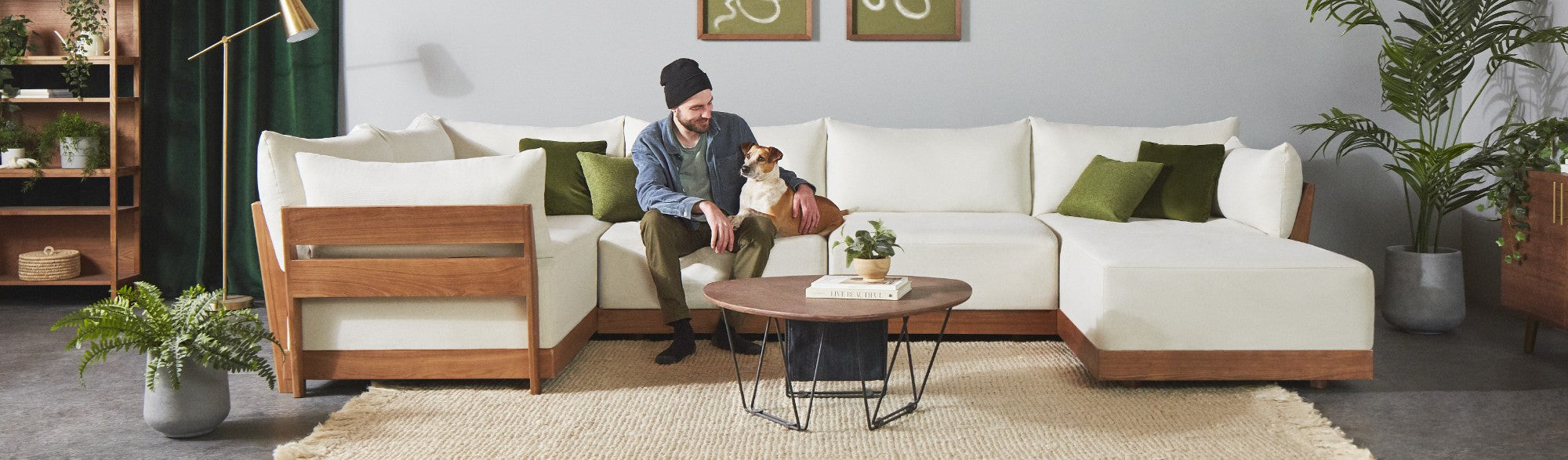 Which Sectional Sofa Layouts are ideal for Small Rooms?
